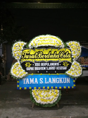 Papan Bunga Duka di Munjul